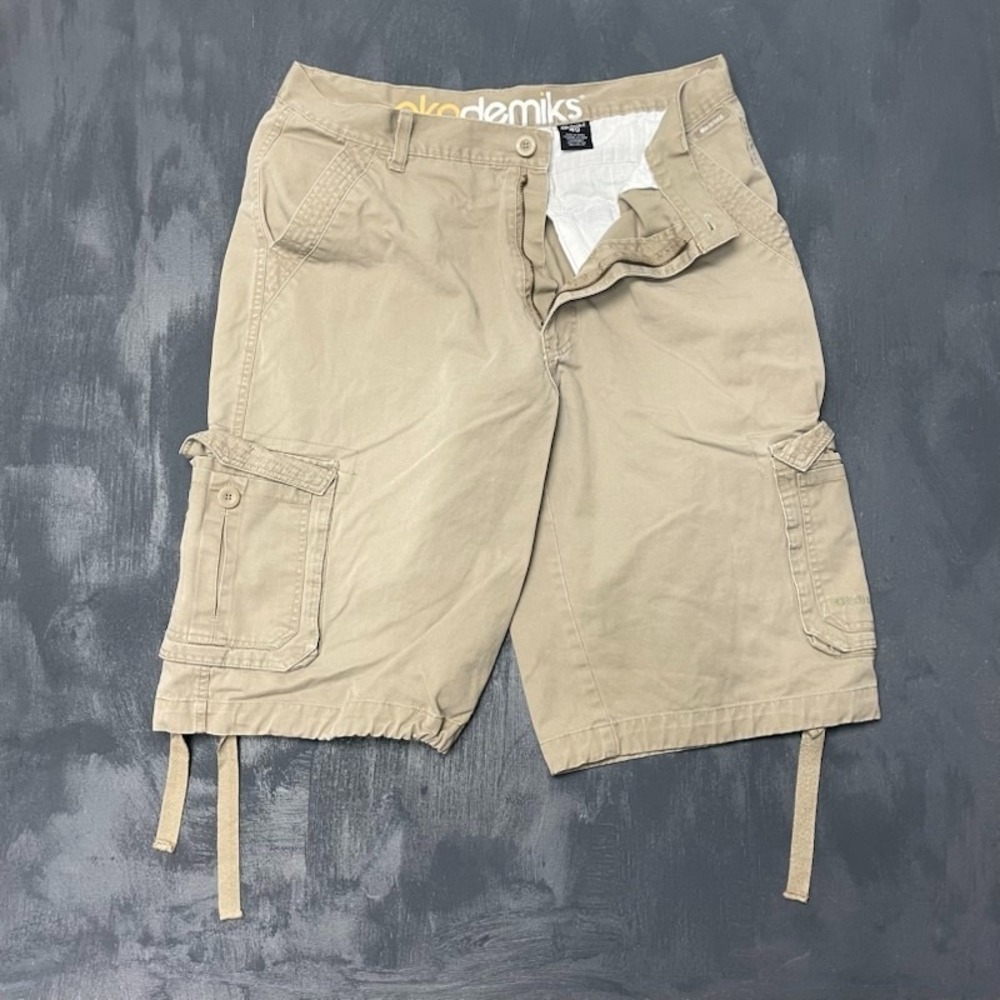 Akademiks cargo shorts size 36 beige  camping pockets
